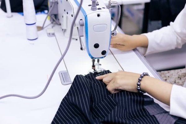 Quelles stratégies de recherche d'emploi sont les plus efficaces dans l'industrie de la mode durable ?